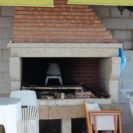 Precioso Apartamento Con Terreno Y Vistas A Cies Vigo Eksteriør bilde